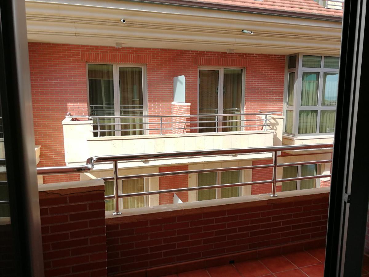 Hotel Maritimo Ris Con Garaje Noja Extérieur photo