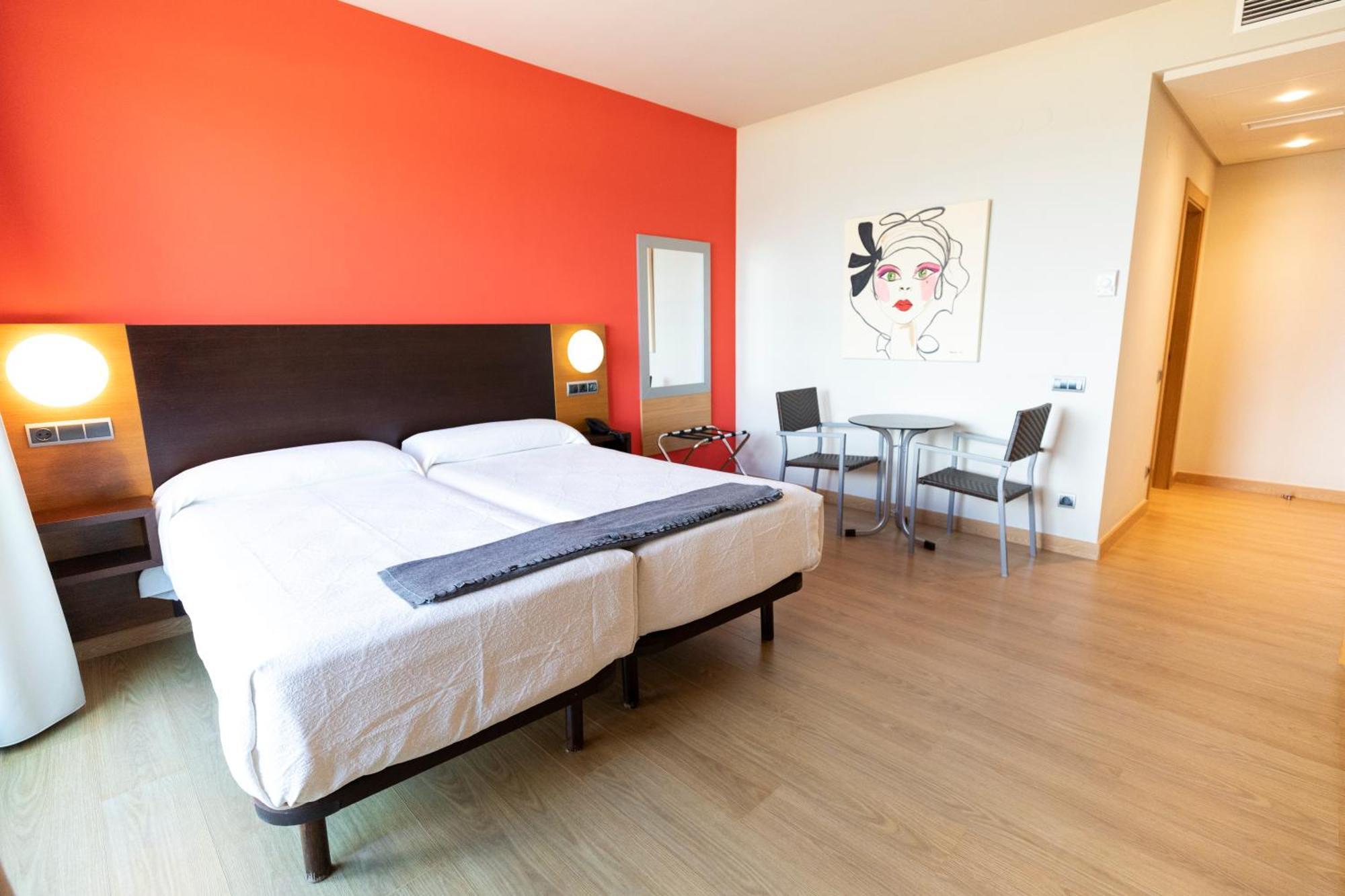 Hotel Maritimo Ris Con Garaje Noja Extérieur photo