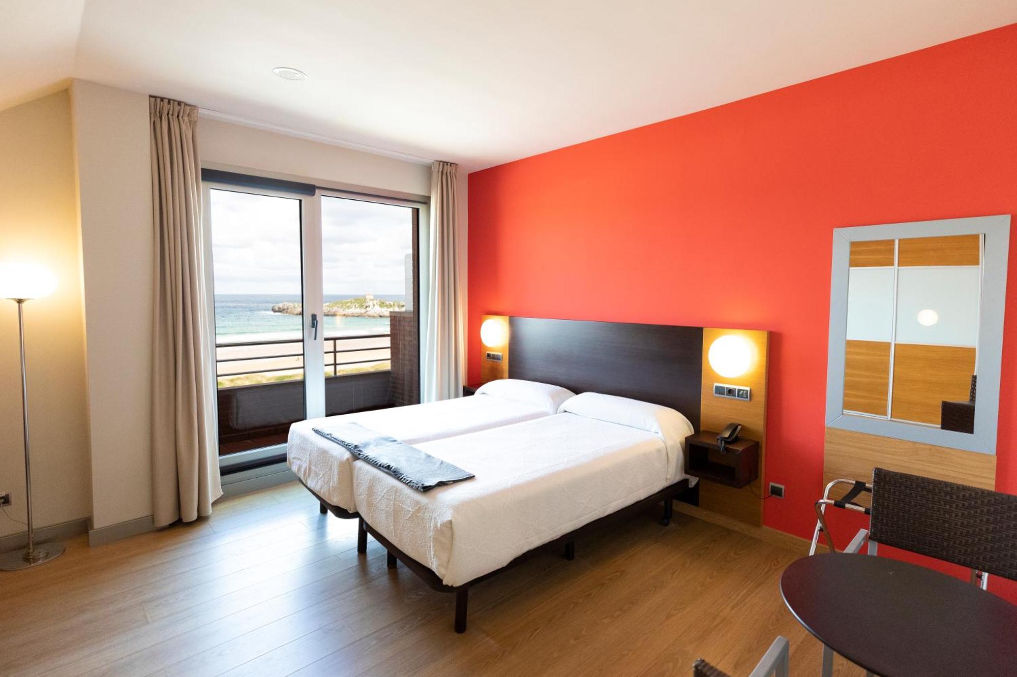 Hotel Maritimo Ris Con Garaje Noja Extérieur photo