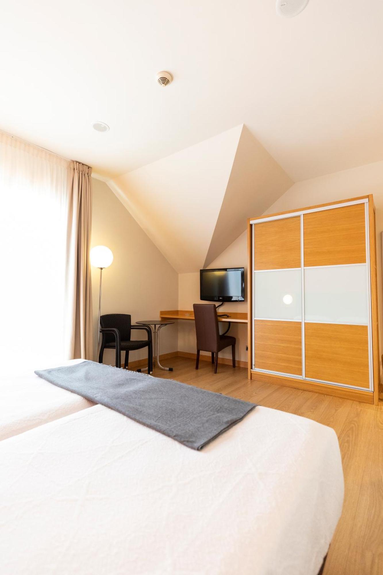 Hotel Maritimo Ris Con Garaje Noja Extérieur photo