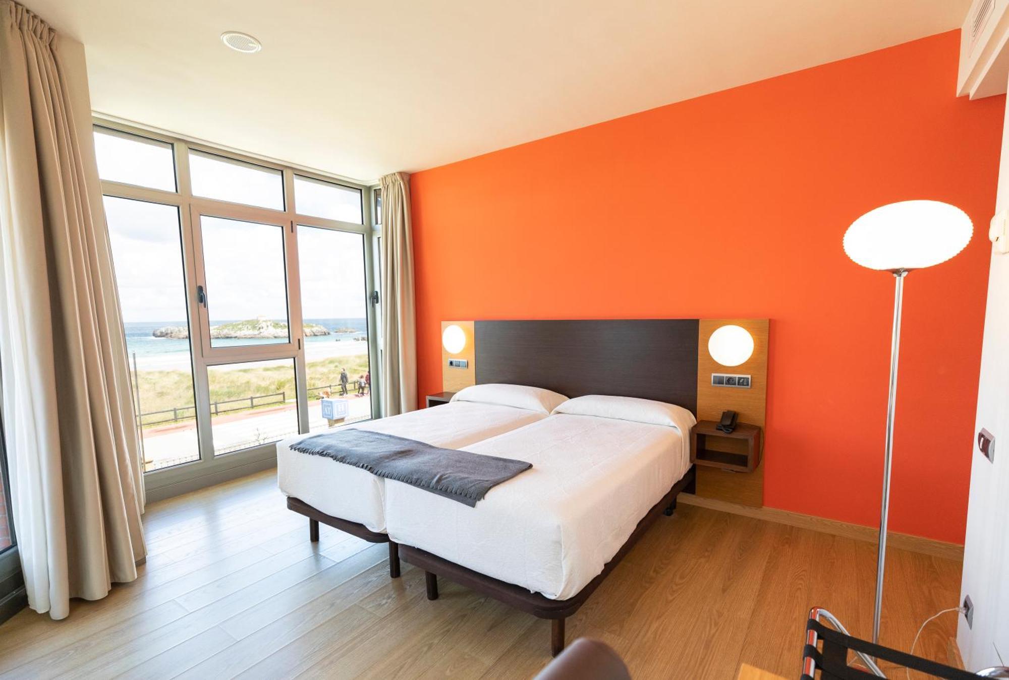 Hotel Maritimo Ris Con Garaje Noja Extérieur photo