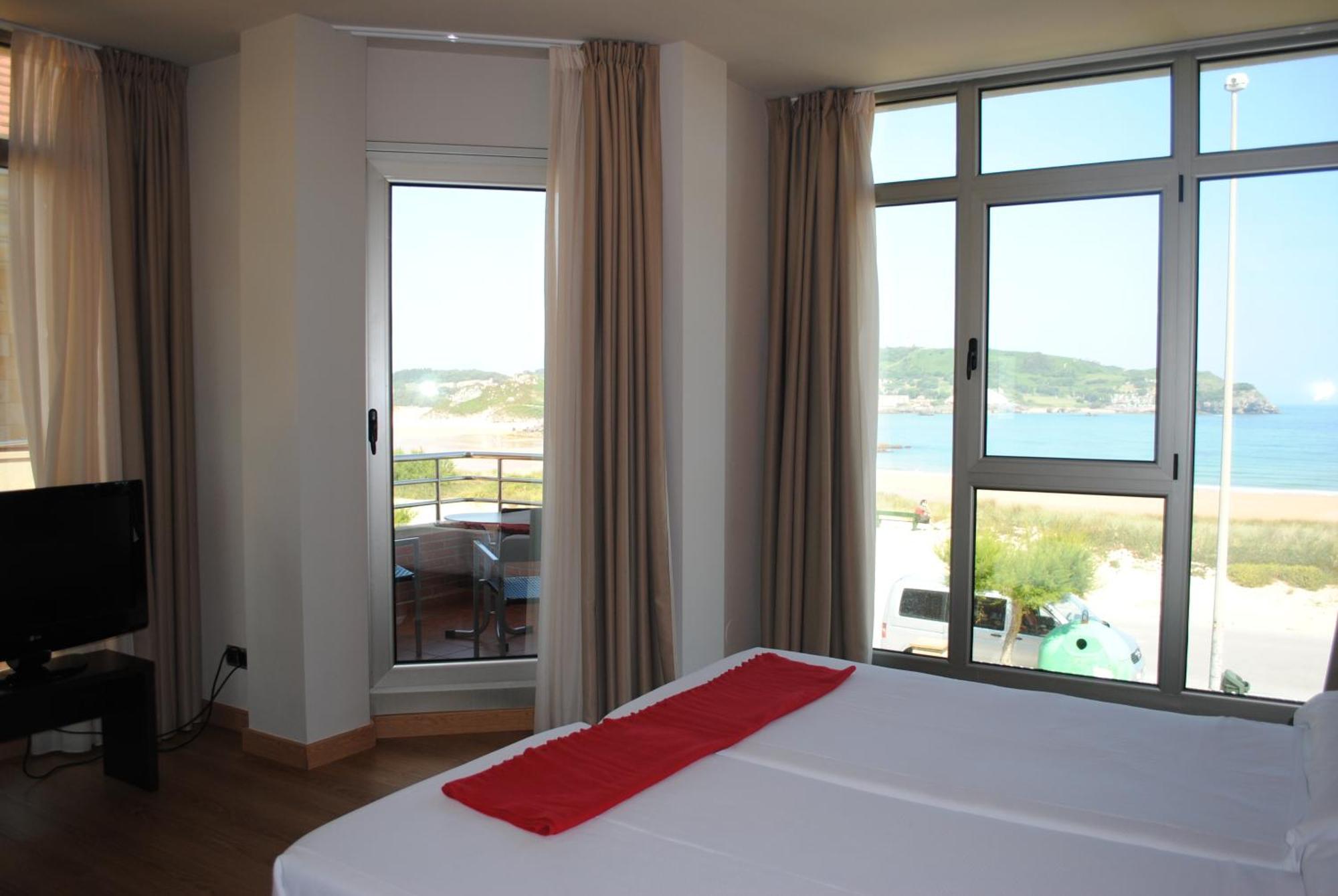 Hotel Maritimo Ris Con Garaje Noja Chambre photo