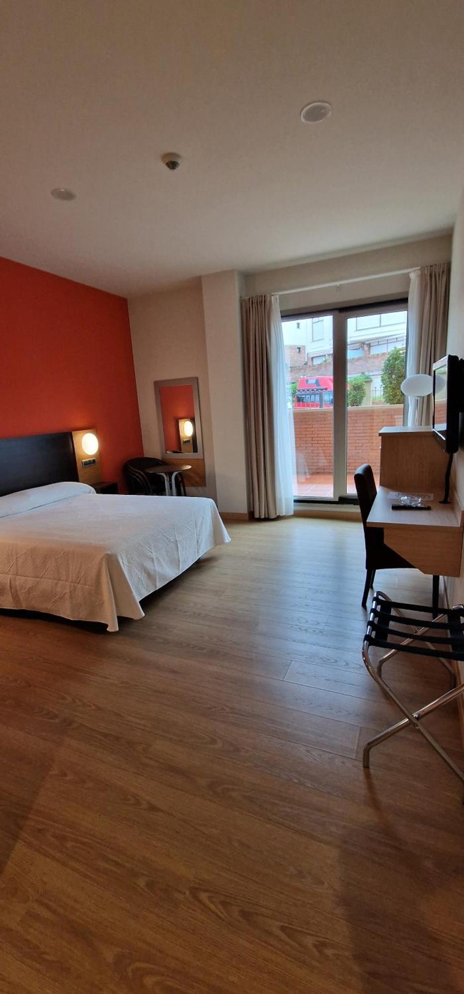 Hotel Maritimo Ris Con Garaje Noja Extérieur photo