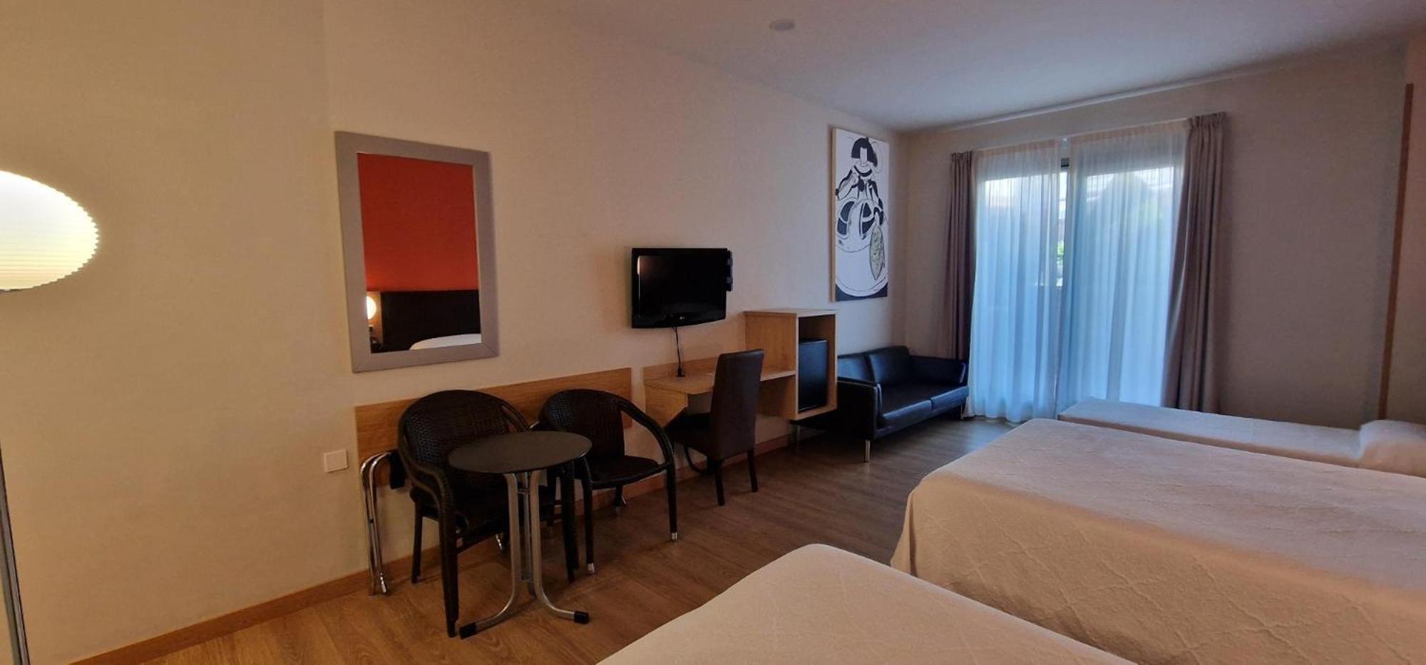 Hotel Maritimo Ris Con Garaje Noja Extérieur photo