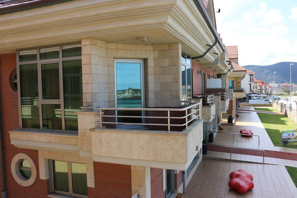Hotel Maritimo Ris Con Garaje Noja Extérieur photo