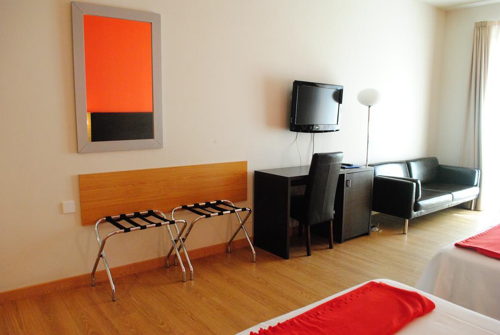 Hotel Maritimo Ris Con Garaje Noja Extérieur photo